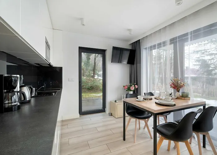 Cozy With Parking And Terrace In By Renters